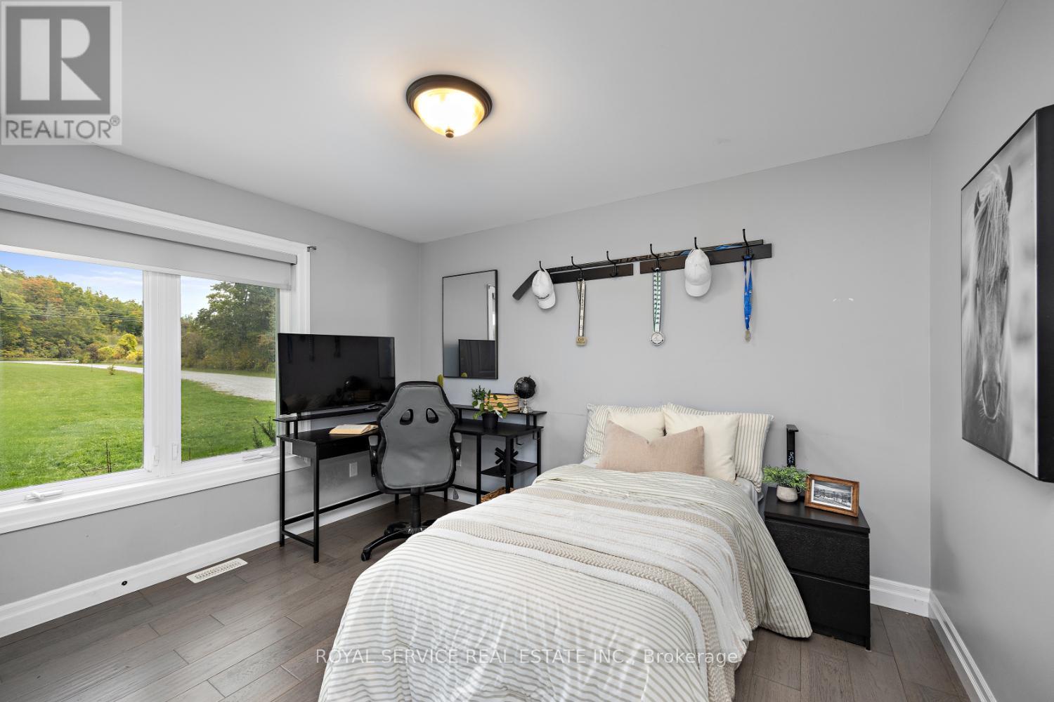 381 Sharpe Line, Cavan Monaghan, Ontario  L0A 1C0 - Photo 23 - X12430906