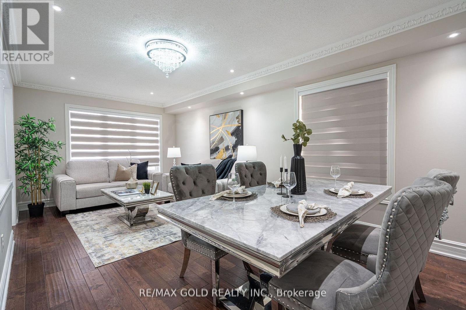 10 Leopard Gate, Brampton, Ontario  L6R 2E5 - Photo 3 - W12755756