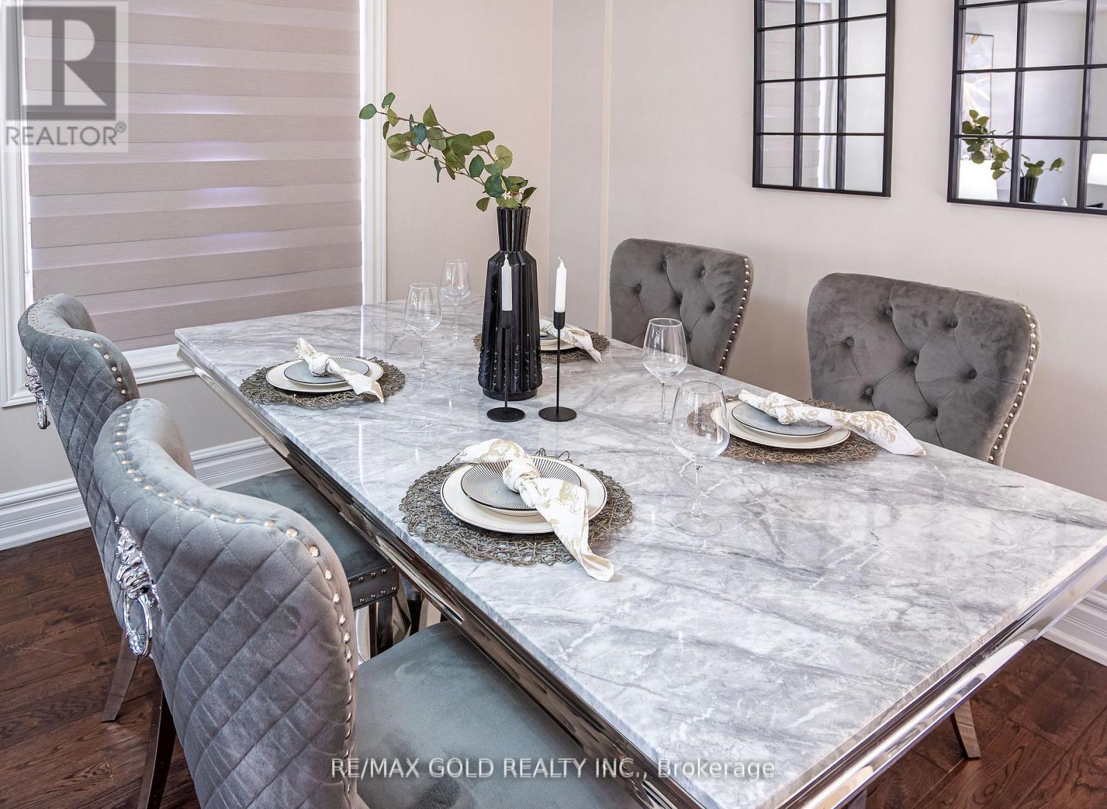 10 Leopard Gate, Brampton, Ontario  L6R 2E5 - Photo 6 - W12755756