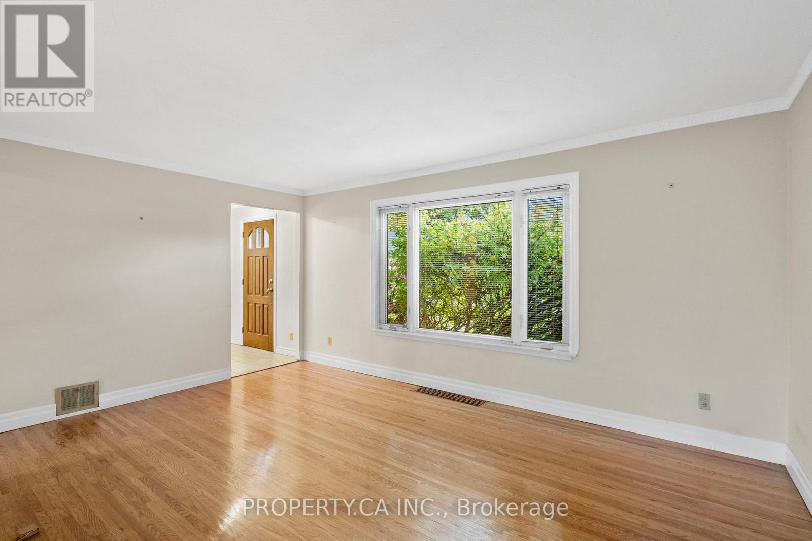 3 Ambleside Avenue, Toronto, Ontario  M8Z 2H5 - Photo 14 - W12755776