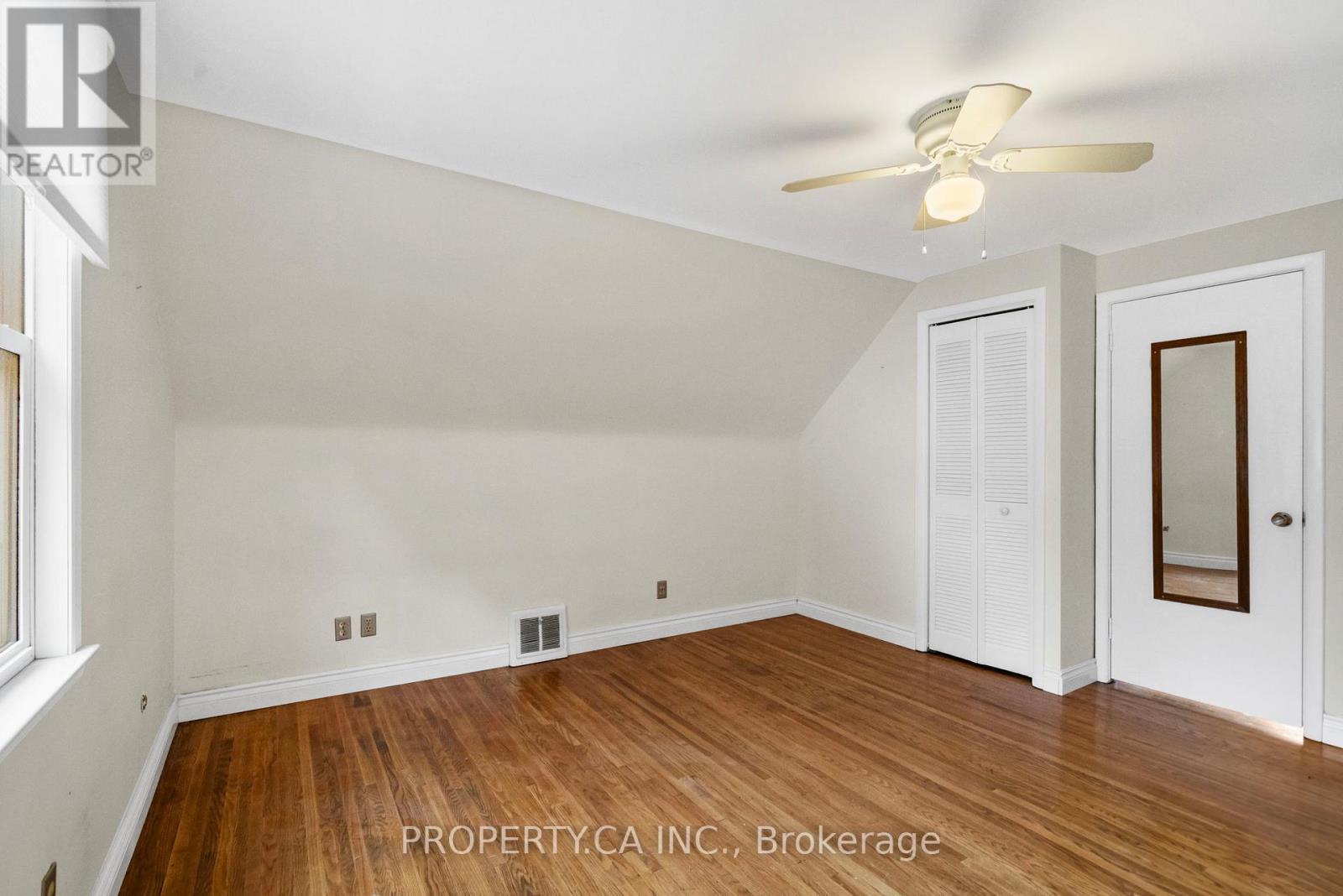 3 Ambleside Avenue, Toronto, Ontario  M8Z 2H5 - Photo 29 - W12755776