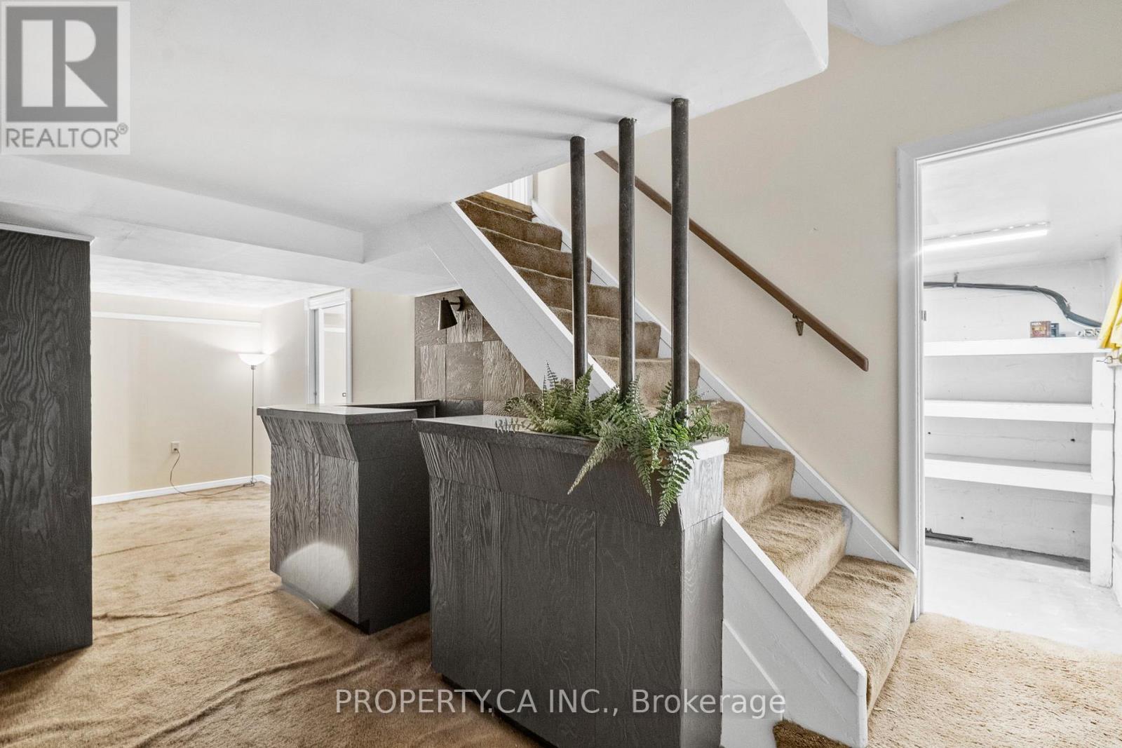 3 Ambleside Avenue, Toronto, Ontario  M8Z 2H5 - Photo 31 - W12755776