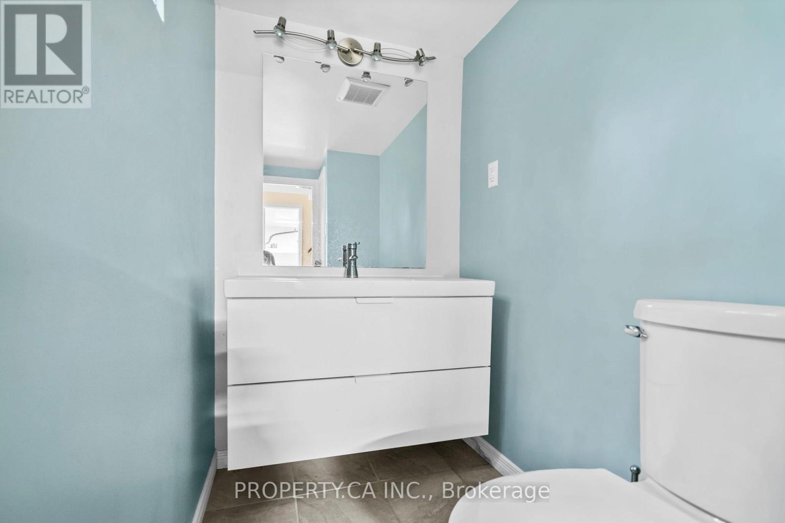 3 Ambleside Avenue, Toronto, Ontario  M8Z 2H5 - Photo 32 - W12755776