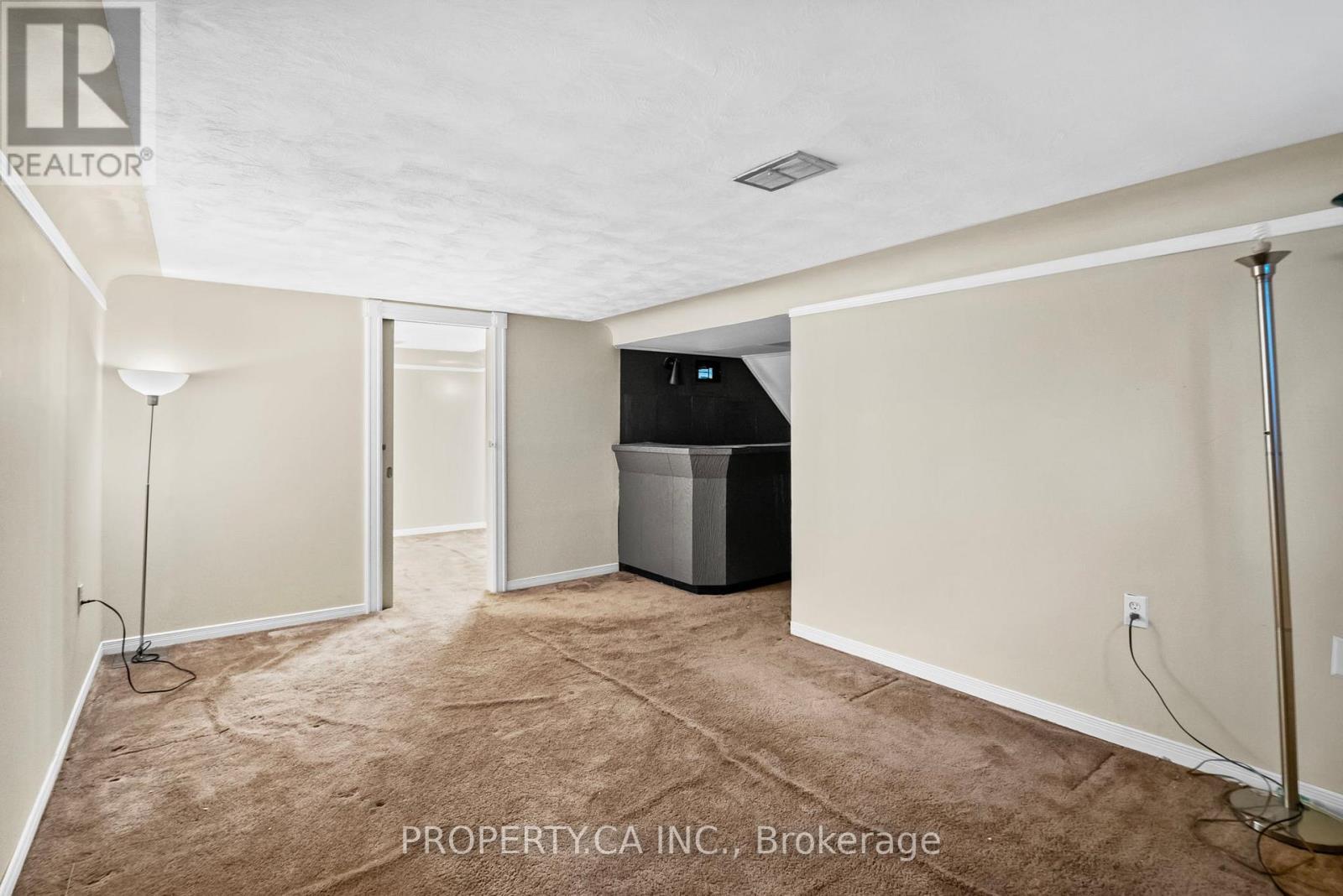 3 Ambleside Avenue, Toronto, Ontario  M8Z 2H5 - Photo 36 - W12755776