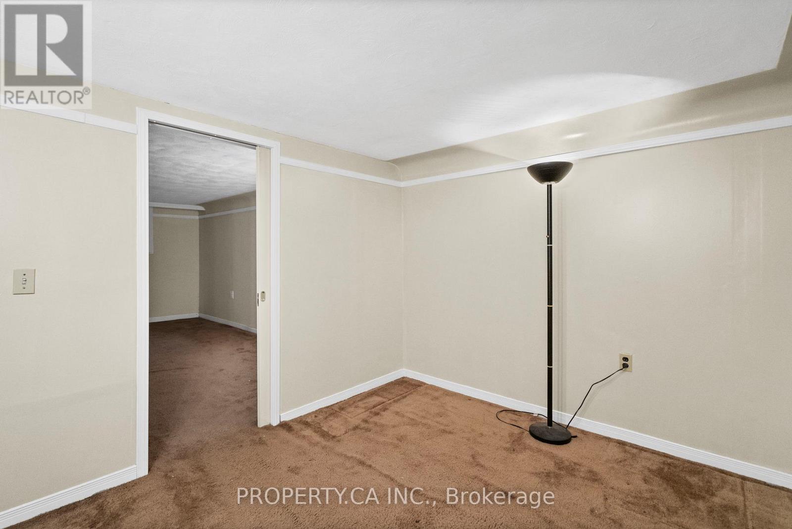 3 Ambleside Avenue, Toronto, Ontario  M8Z 2H5 - Photo 40 - W12755776