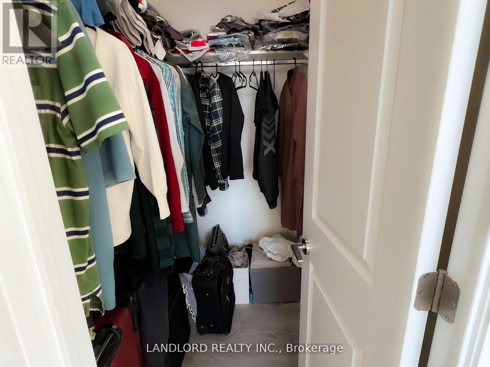 2207 - 50 Thomas Riley Road, Toronto, Ontario  M9B 0C5 - Photo 12 - W12755804