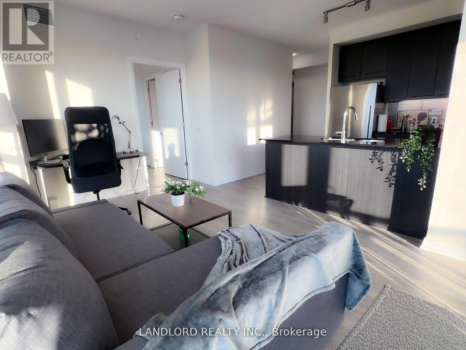 2207 - 50 Thomas Riley Road, Toronto, Ontario  M9B 0C5 - Photo 5 - W12755804