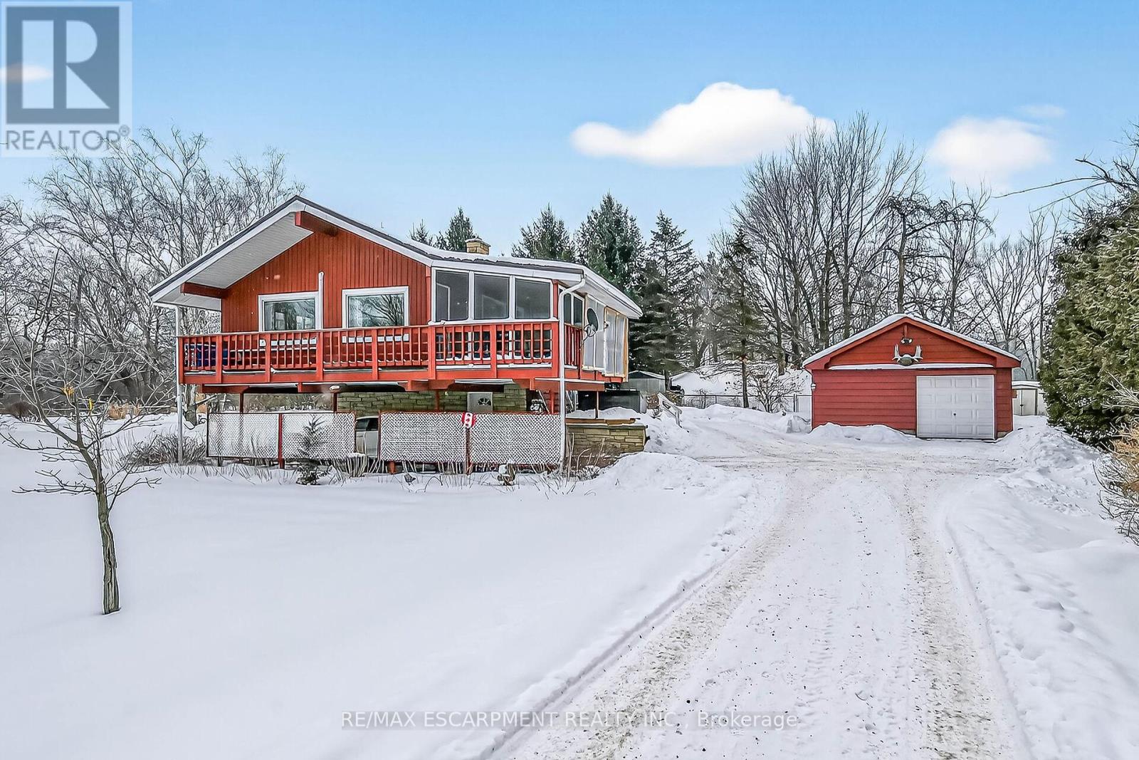 1686 Old Brock Street, Norfolk, Ontario  N0E 1W0 - Photo 3 - X12755762