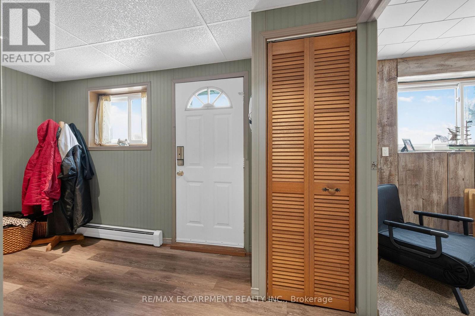 1686 Old Brock Street, Norfolk, Ontario  N0E 1W0 - Photo 37 - X12755762