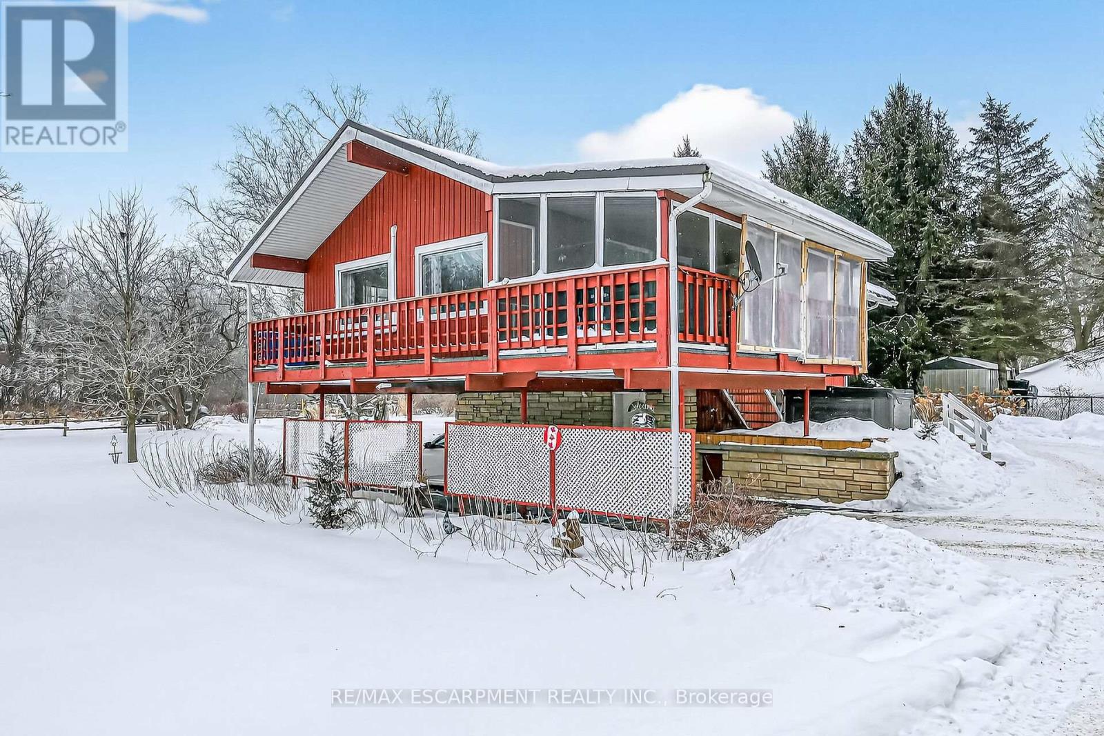 1686 Old Brock Street, Norfolk, Ontario  N0E 1W0 - Photo 4 - X12755762