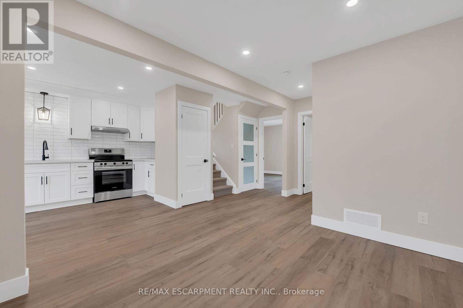 126 Auburn Avenue, Hamilton, Ontario  L8K 3B2 - Photo 16 - X12755766