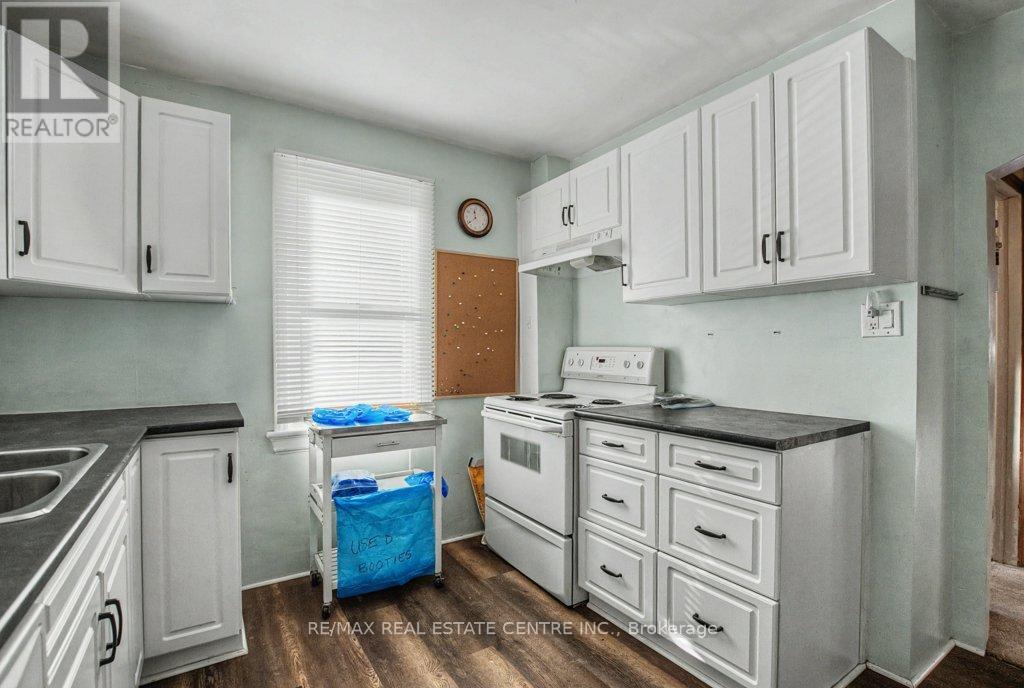 124 Winston Boulevard, Cambridge, Ontario  N3C 1L7 - Photo 6 - X12755806