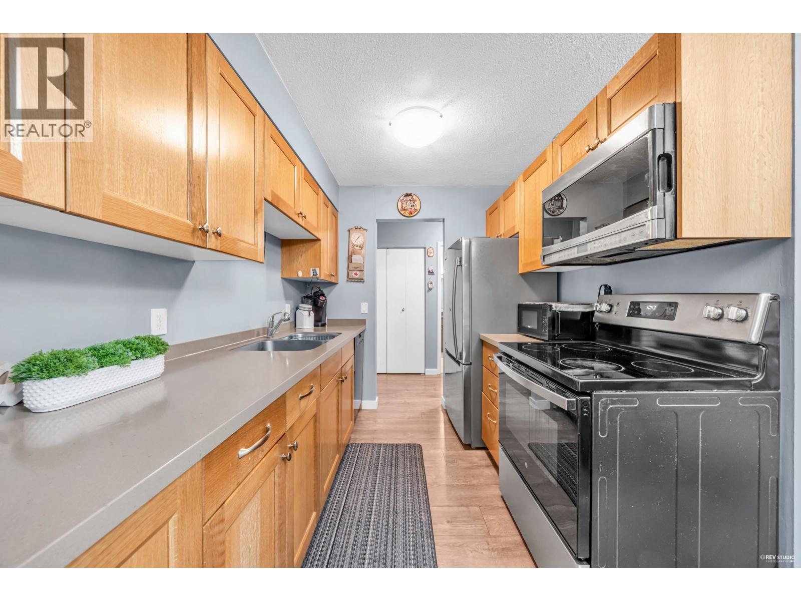 302 371 Ellesmere Avenue, Burnaby, British Columbia  V5B 3T1 - Photo 12 - R3056118