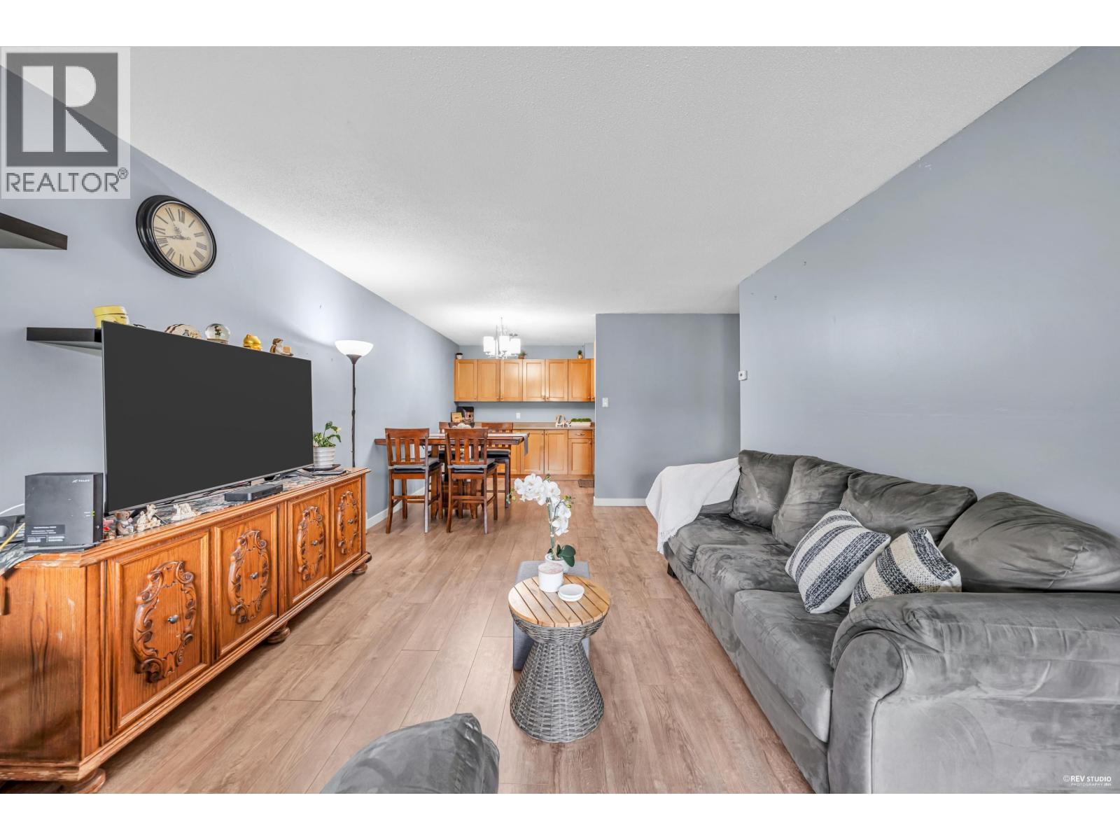 302 371 Ellesmere Avenue, Burnaby, British Columbia  V5B 3T1 - Photo 4 - R3056118