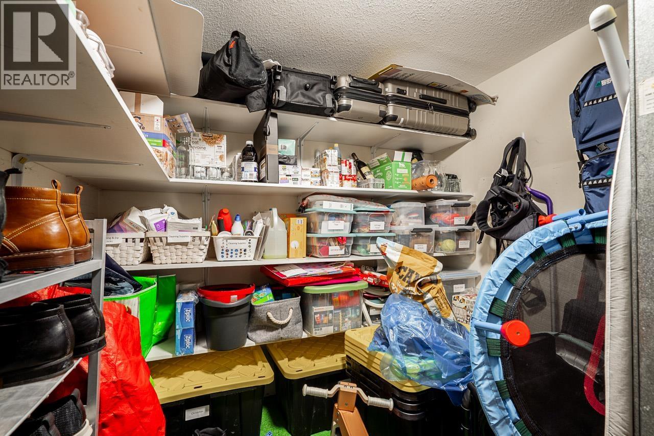 8551 Wilderness Court, Burnaby, British Columbia  V5A 4B2 - Photo 28 - R3086026