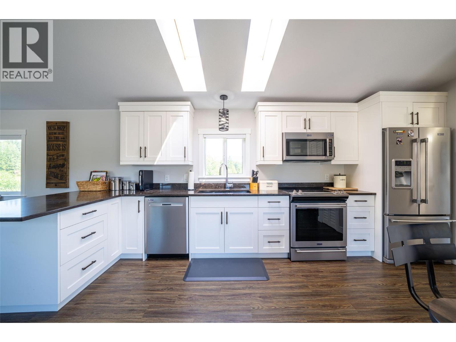 781 Grandview Bench Road, Salmon Arm, British Columbia  V1E 2X8 - Photo 9 - 10374781