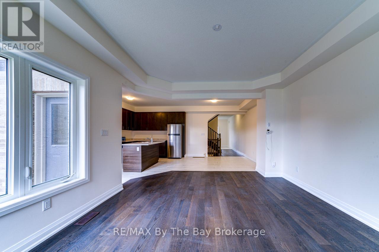 194 Rosanne Circle, Wasaga Beach, Ontario  L9Z 0N3 - Photo 20 - S12755836