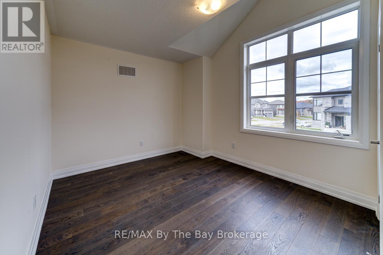 194 Rosanne Circle, Wasaga Beach, Ontario  L9Z 0N3 - Photo 33 - S12755836