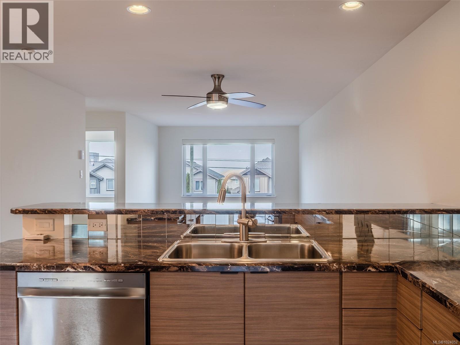 5997/6001 Hammond Bay Rd, Nanaimo, British Columbia  V9T 5M5 - Photo 7 - 1024052