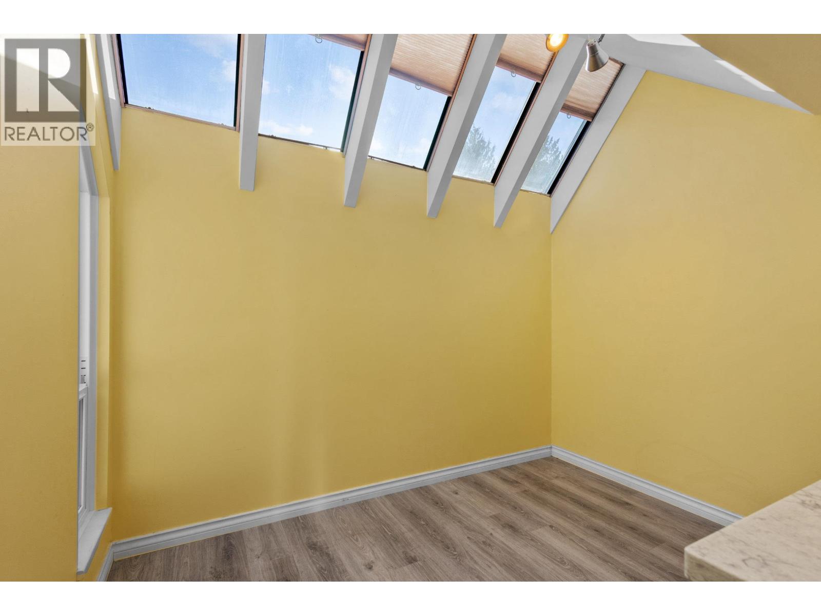 8531 Timber Court, Burnaby, British Columbia  V5A 4B6 - Photo 20 - R3085437