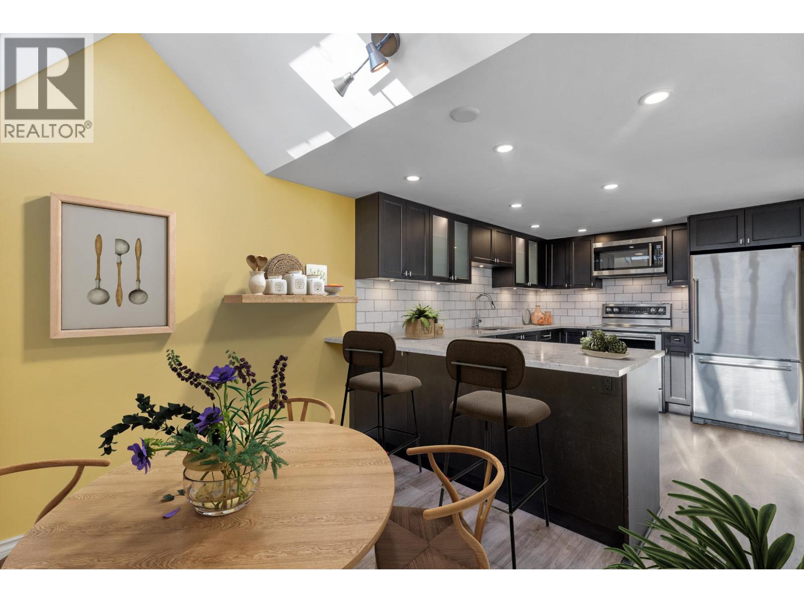 8531 Timber Court, Burnaby, British Columbia  V5A 4B6 - Photo 22 - R3085437