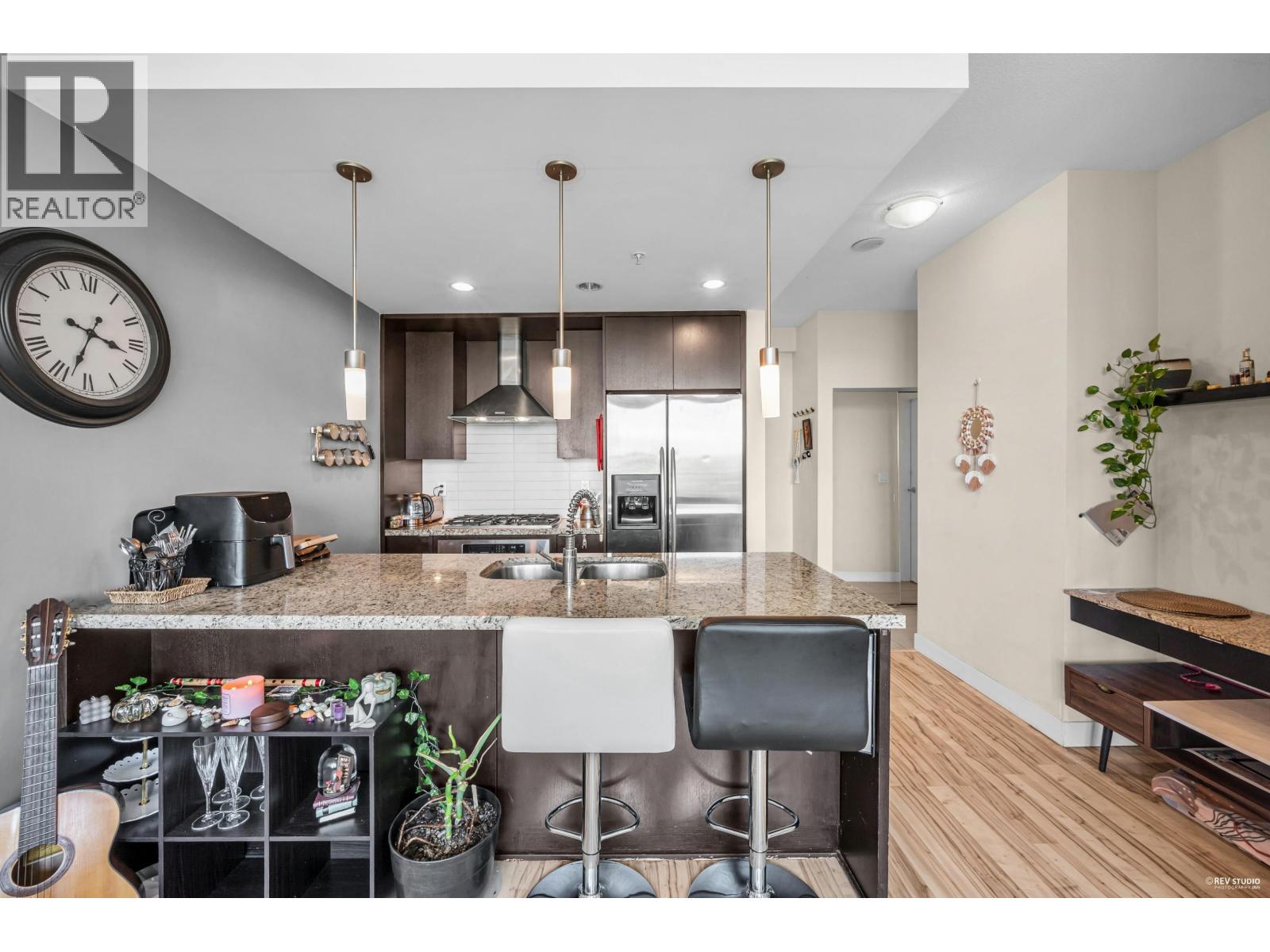 Listing Picture 12 of 30 : 1606 7088 18TH AVENUE, Burnaby / 本拿比 - 魯藝地產 Yvonne Lu Group - MLS Medallion Club Member