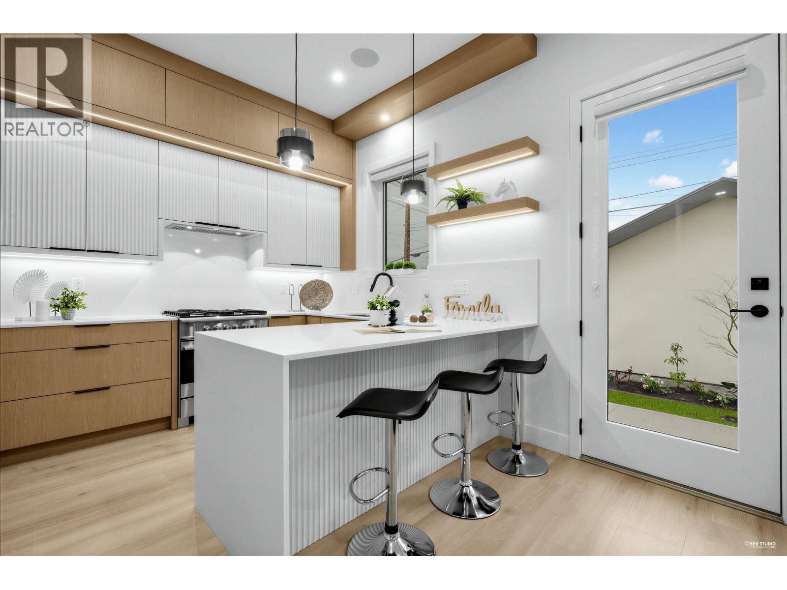 2 1020 Nootka Street, Vancouver, British Columbia  V5K 4E7 - Photo 4 - R3086123