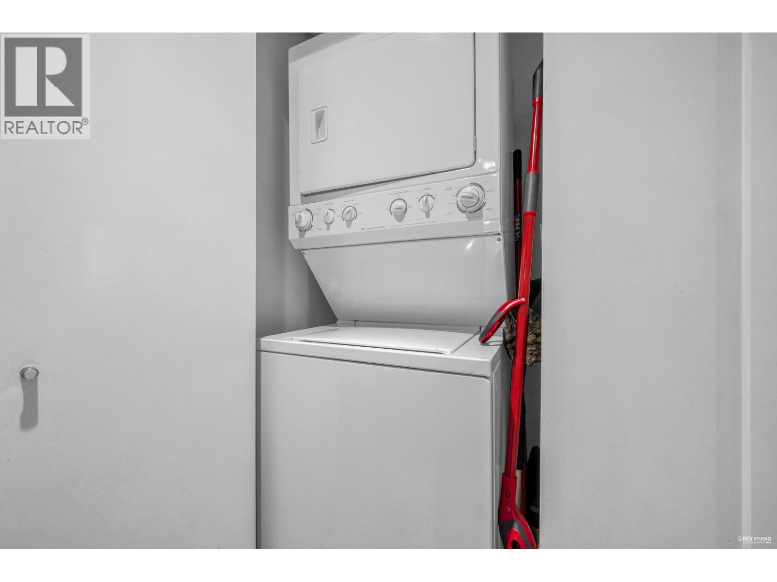 Listing Picture 18 of 30 : 1606 7088 18TH AVENUE, Burnaby / 本拿比 - 魯藝地產 Yvonne Lu Group - MLS Medallion Club Member