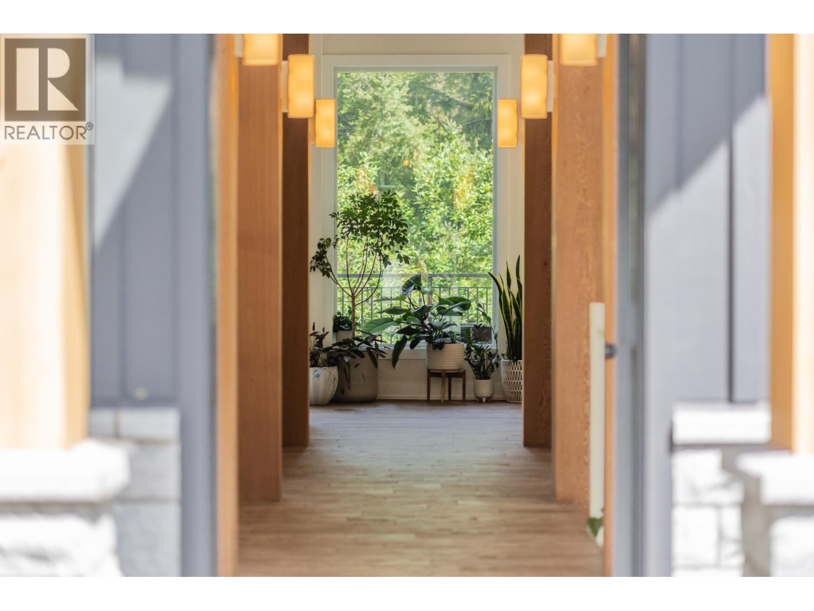 1545 Tynebridge Court, Whistler, British Columbia  V8E 0A3 - Photo 2 - R3040913