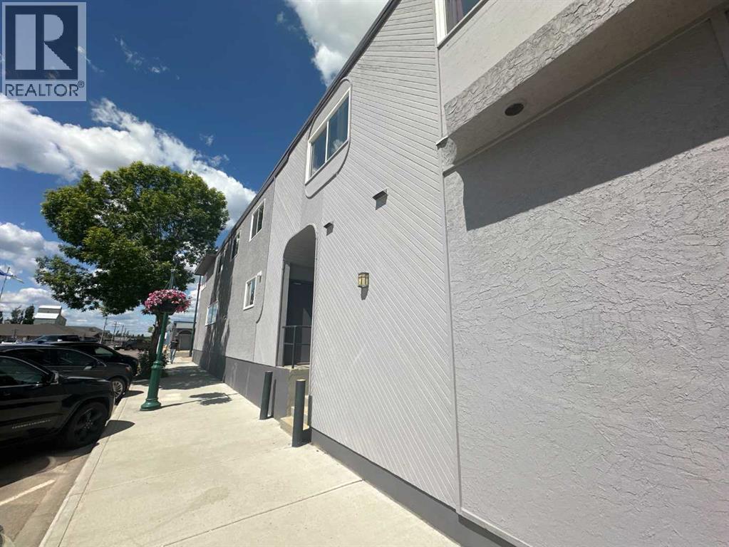 5011 50 Street, Barrhead, Alberta  T7N 1L1 - Photo 11 - A2283769