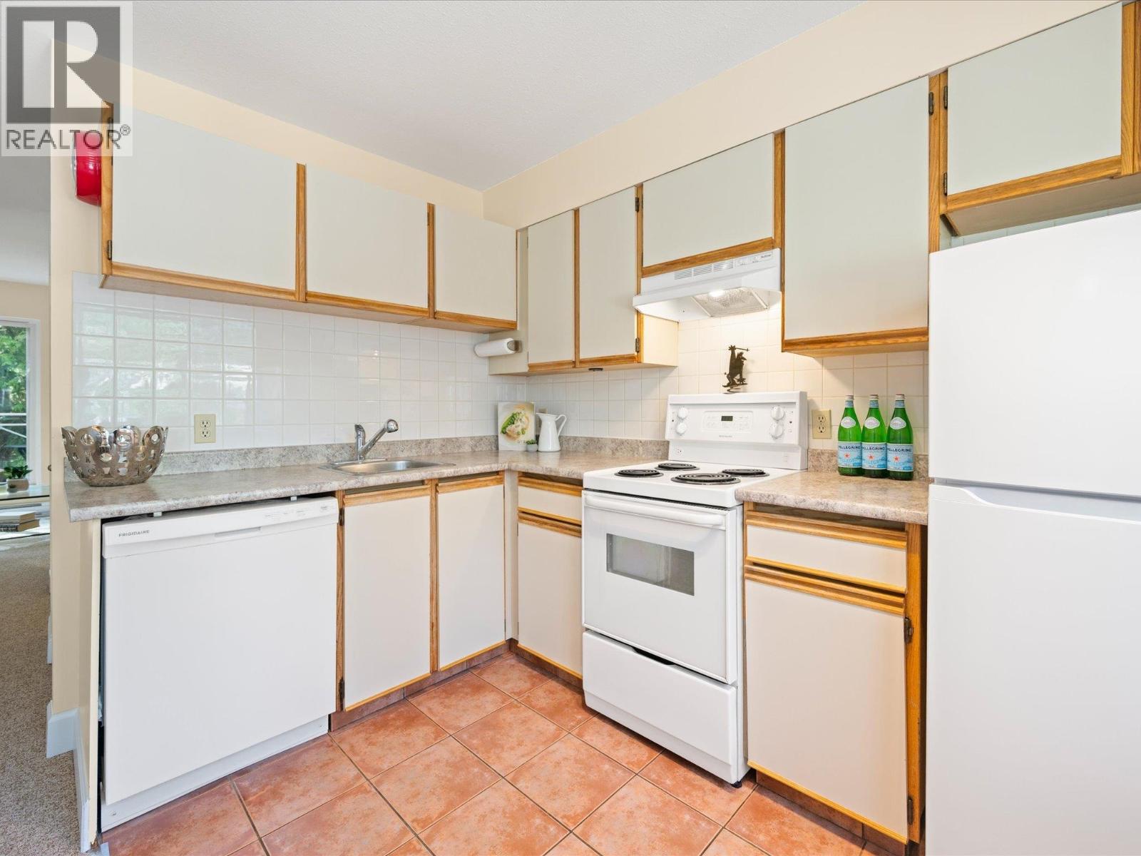 26 2211 Marmot Place, Whistler, British Columbia  V8E 0M6 - Photo 5 - R3086375