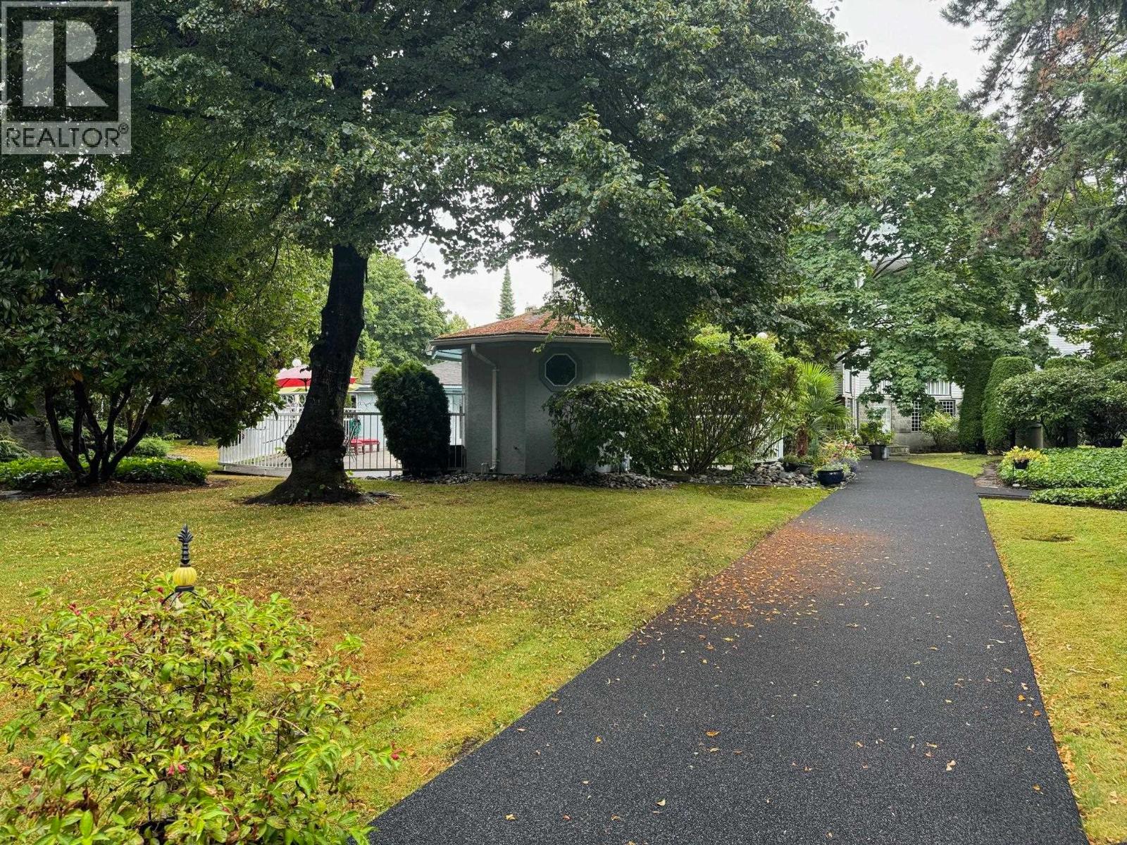 202 7680 Minoru Boulevard, Richmond, British Columbia  V6Y 1Z5 - Photo 26 - R3086389