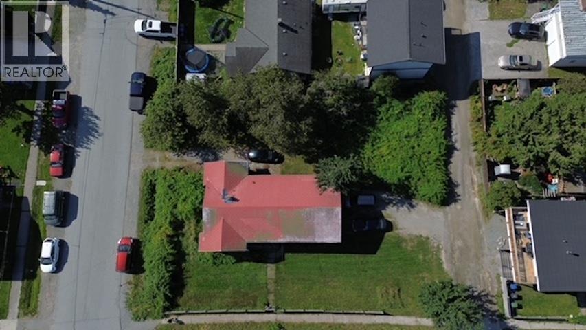 1246 Victoria Street, Squamish, British Columbia  V8B 0P7 - Photo 1 - C8075823