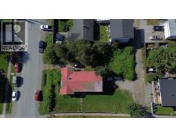 1246 VICTORIA STREET, Squamish, British Columbia