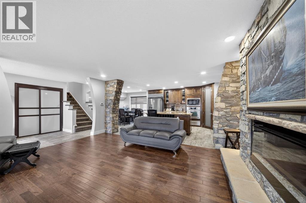 740 Lake Ontario Drive Se, Calgary, Alberta  T2J 3J8 - Photo 6 - A2282637