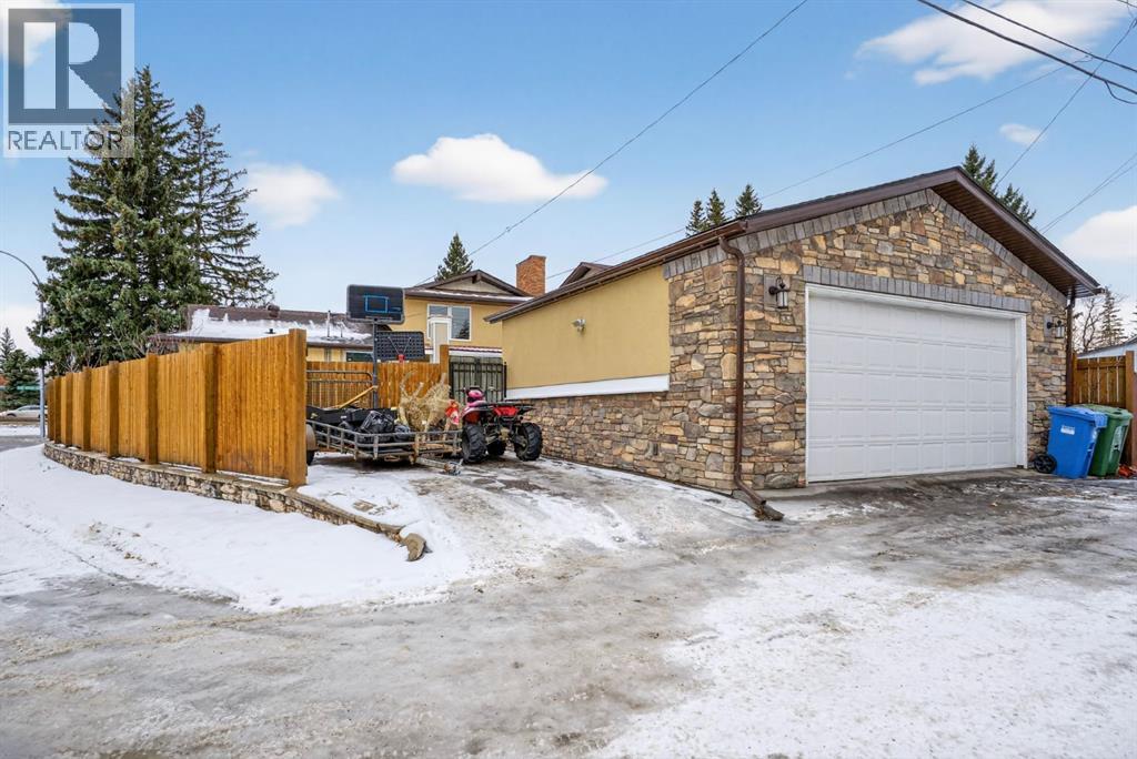 740 Lake Ontario Drive Se, Calgary, Alberta  T2J 3J8 - Photo 34 - A2282637