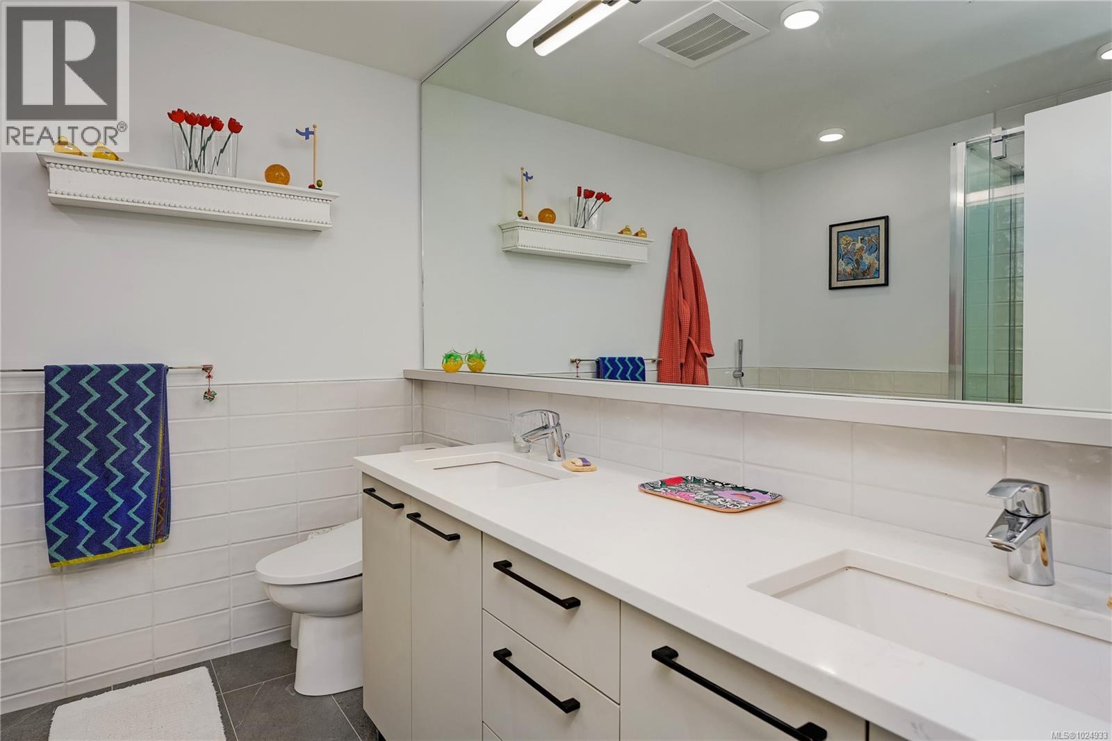 308 7162 West Saanich Rd, Central Saanich, British Columbia  V8M 1P6 - Photo 12 - 1024933