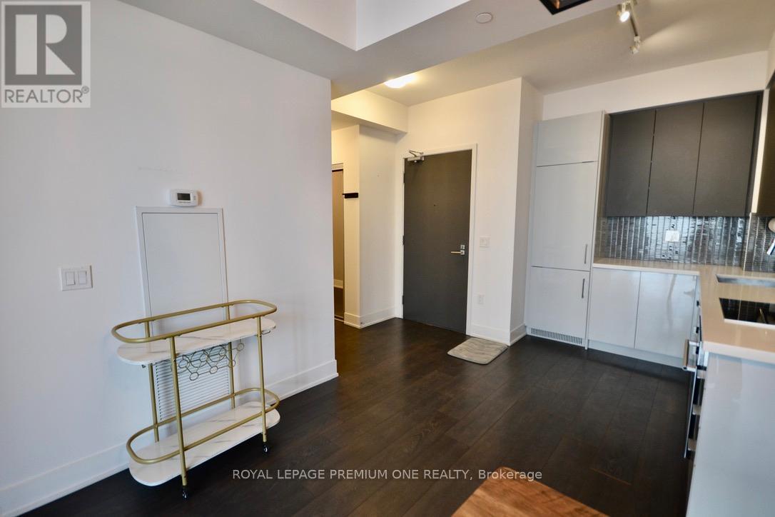 3609 - 2916 Highway 7 Road E, Vaughan, Ontario  L4K 0K6 - Photo 2 - N12755844