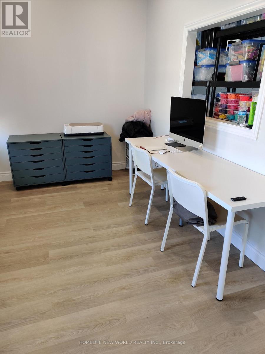 #10 - 555 Edward Avenue, Richmond Hill, Ontario  L4C 5K6 - Photo 9 - N12755854