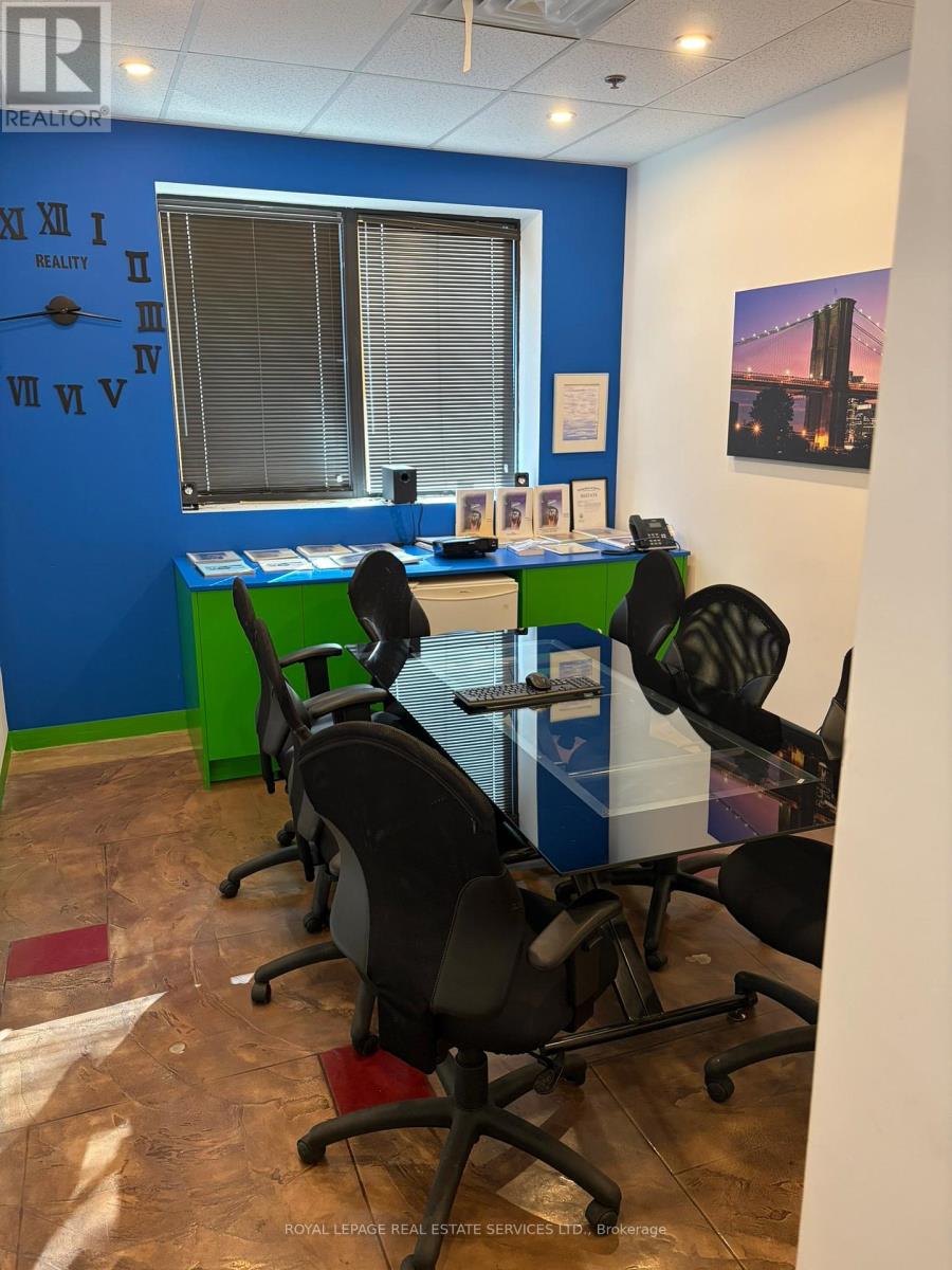 2792 Dufferin Street, Toronto, Ontario  M6B 3R7 - Photo 6 - W12755842