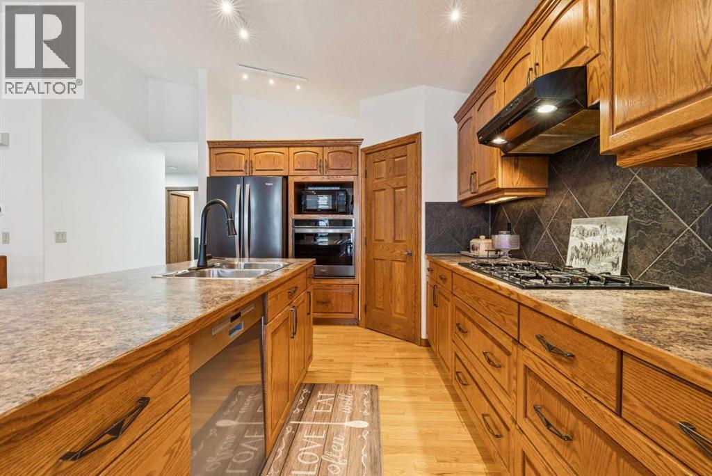 10 Speargrass Boulevard, Carseland, Alberta  T0J 0M0 - Photo 14 - A2273870