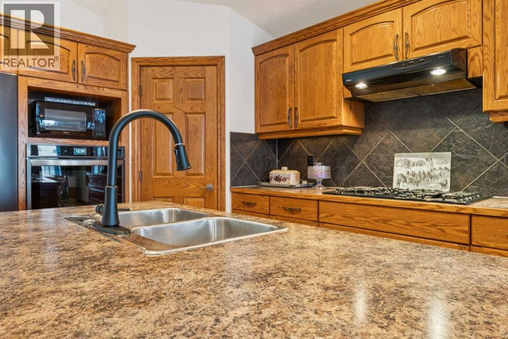 10 Speargrass Boulevard, Carseland, Alberta  T0J 0M0 - Photo 15 - A2273870