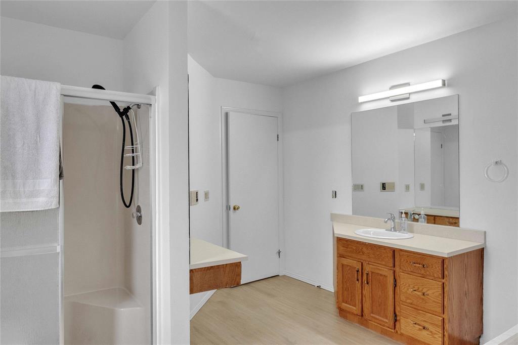 23 Oakhurst Crescent, Winnipeg, Manitoba  R2P 2L7 - Photo 13 - 202601932