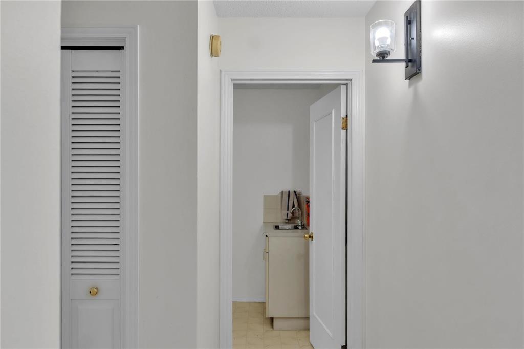 23 Oakhurst Crescent, Winnipeg, Manitoba  R2P 2L7 - Photo 19 - 202601932