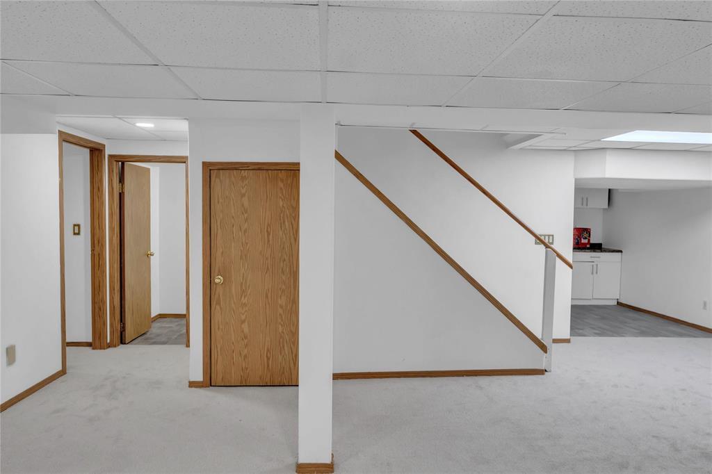 23 Oakhurst Crescent, Winnipeg, Manitoba  R2P 2L7 - Photo 22 - 202601932