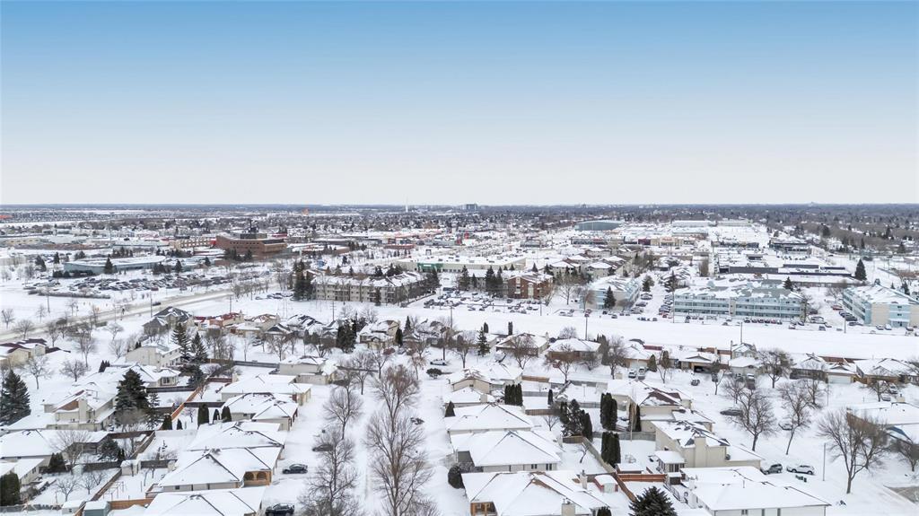 23 Oakhurst Crescent, Winnipeg, Manitoba  R2P 2L7 - Photo 29 - 202601932