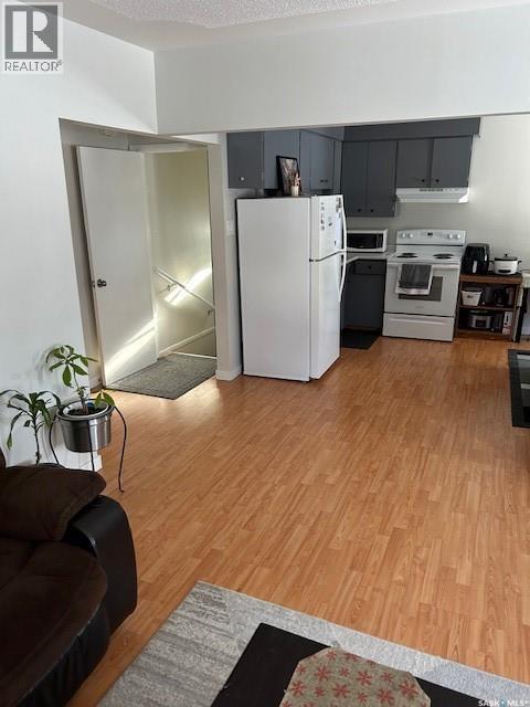 A And B 402 Ash Street E, Saskatoon, Saskatchewan  S7J 0K5 - Photo 10 - SK027887