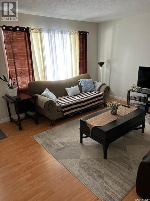 A And B 402 Ash Street E, Saskatoon, Saskatchewan  S7J 0K5 - Photo 2 - SK027887