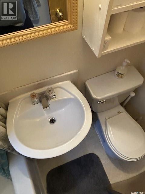 A And B 402 Ash Street E, Saskatoon, Saskatchewan  S7J 0K5 - Photo 39 - SK027887