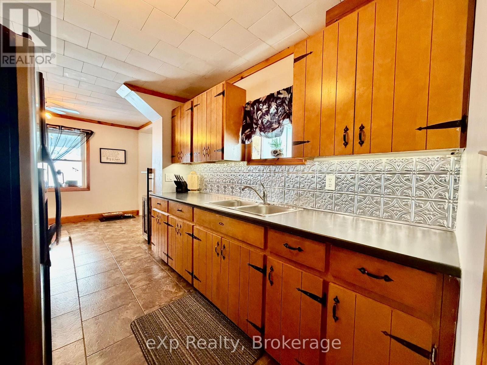 1 Ellen Street, South Bruce, Ontario  N0G 2V0 - Photo 4 - X12755890